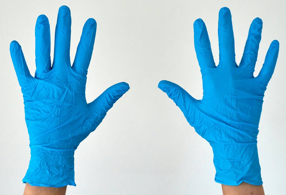 How to Clean Reusable Rubber Gloves: 7 Proven Tips to Avoid Costly Mistakes